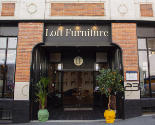 Loft Furniture s’impose comme une référence incontournable dans l’univers du mobilier haut de gamme et de l’aménagement intérieur.