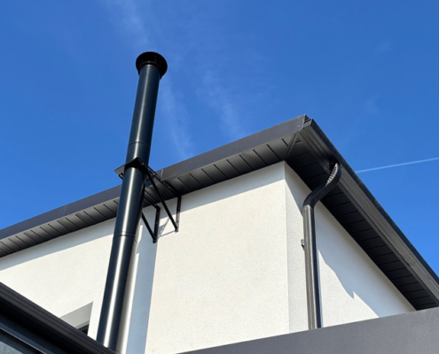 CAD DAL’ALU à Cholet est spécialisée dans la rénovation des avancées de toit et des gouttières en aluminium...