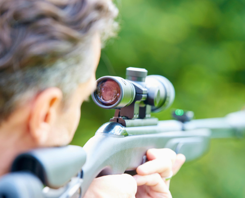 À Cholet, la question de la vente d’armes de défense et de carabines à air comprimé suscite un intérêt croissant.